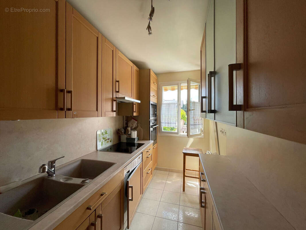 Photo 4 - Appartement à LE PLESSIS-ROBINSON