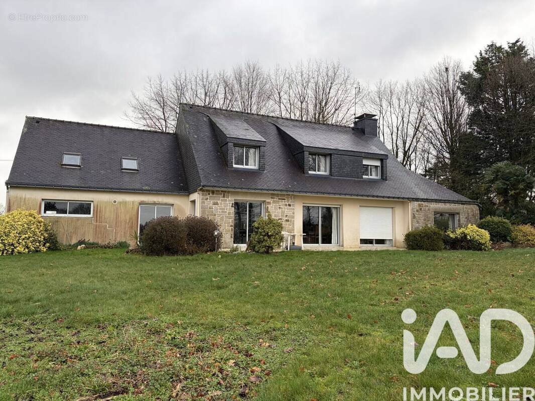 Photo 1 - Maison à SAINT-THURIAU