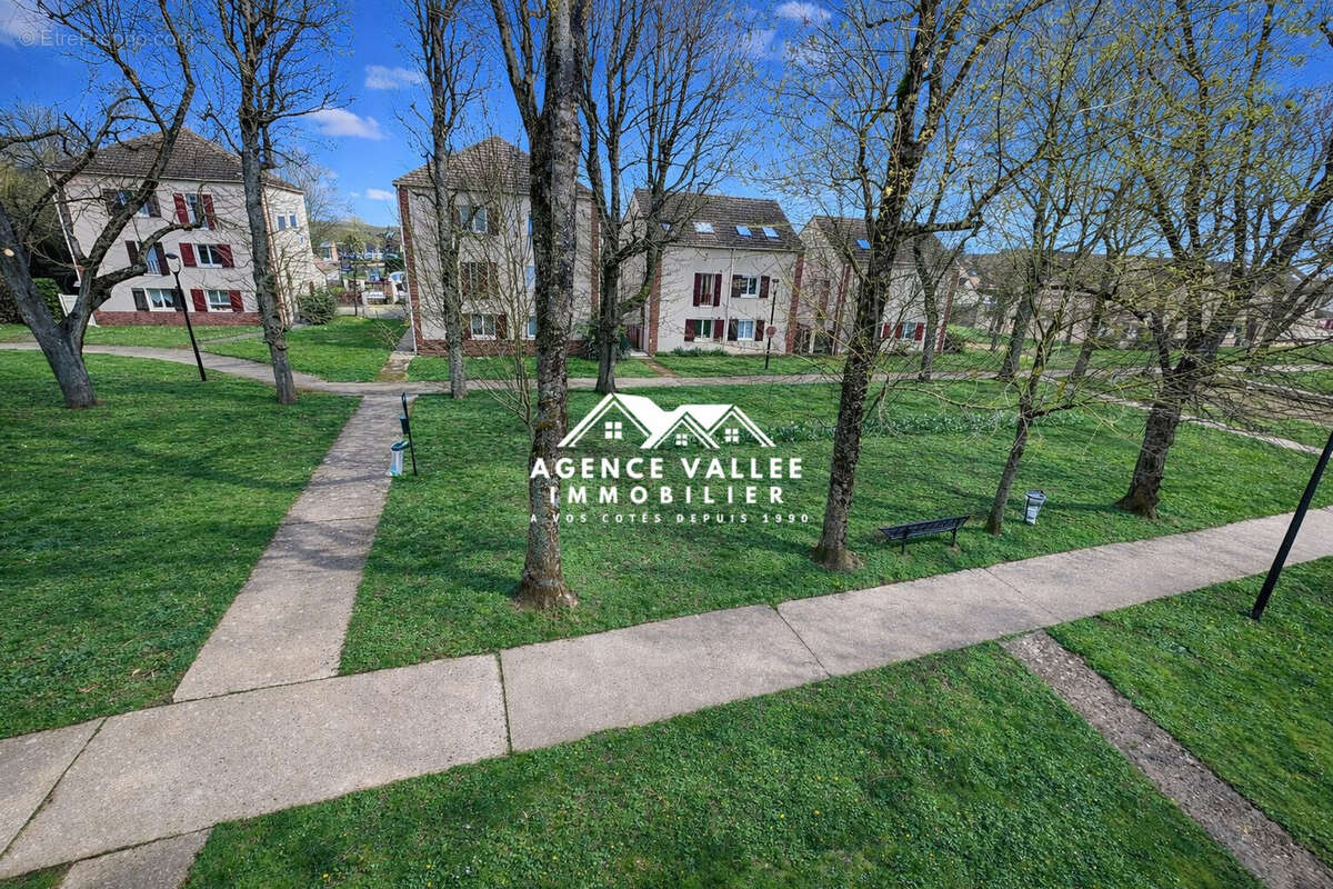 Maison à SAINT-PIERRE-DU-PERRAY