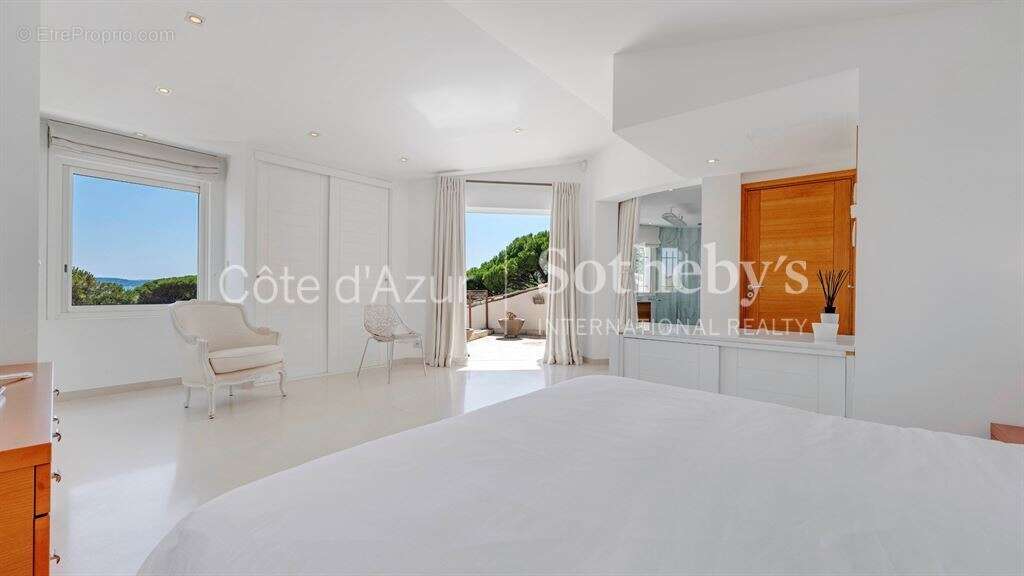 Villa de luxe avec vue sur Saint-Tropez, quartier Sémaphore, Sainte-Maxime - photo 13