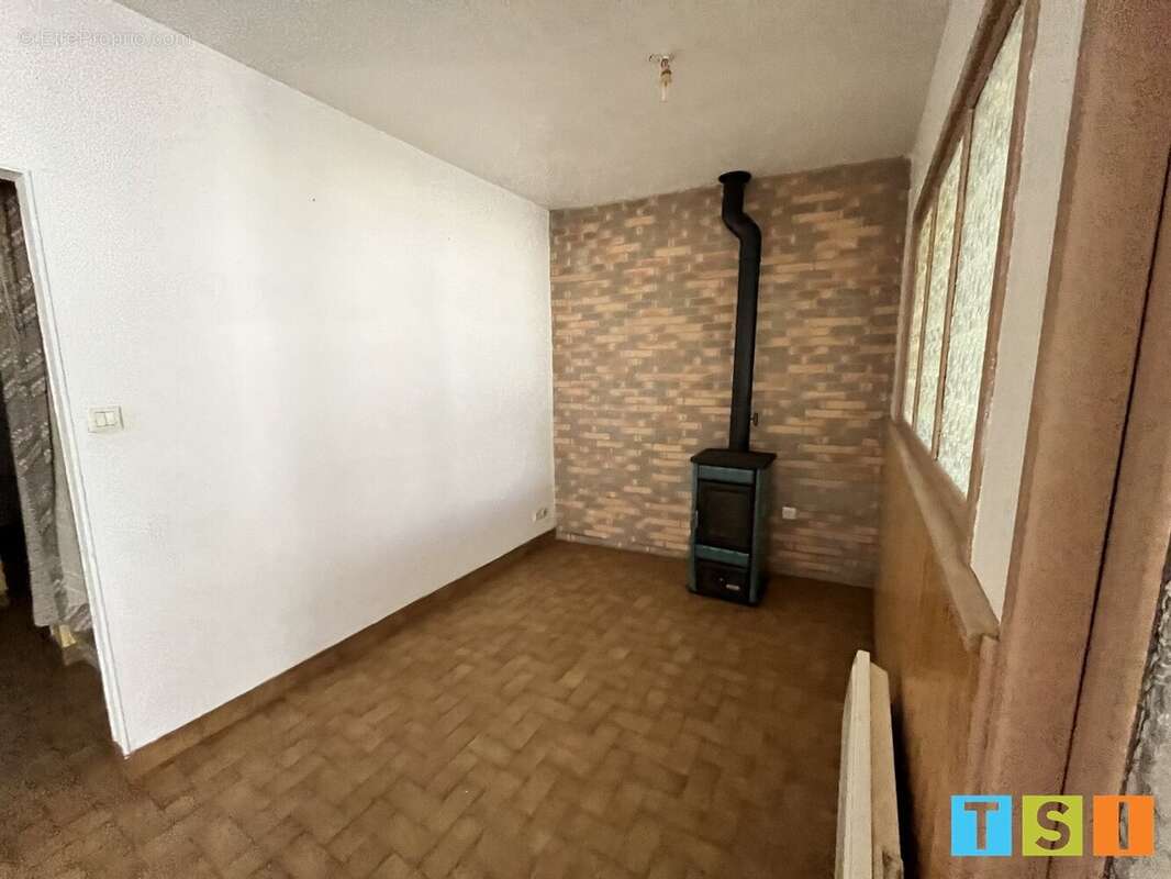 Maison à MONTREJEAU