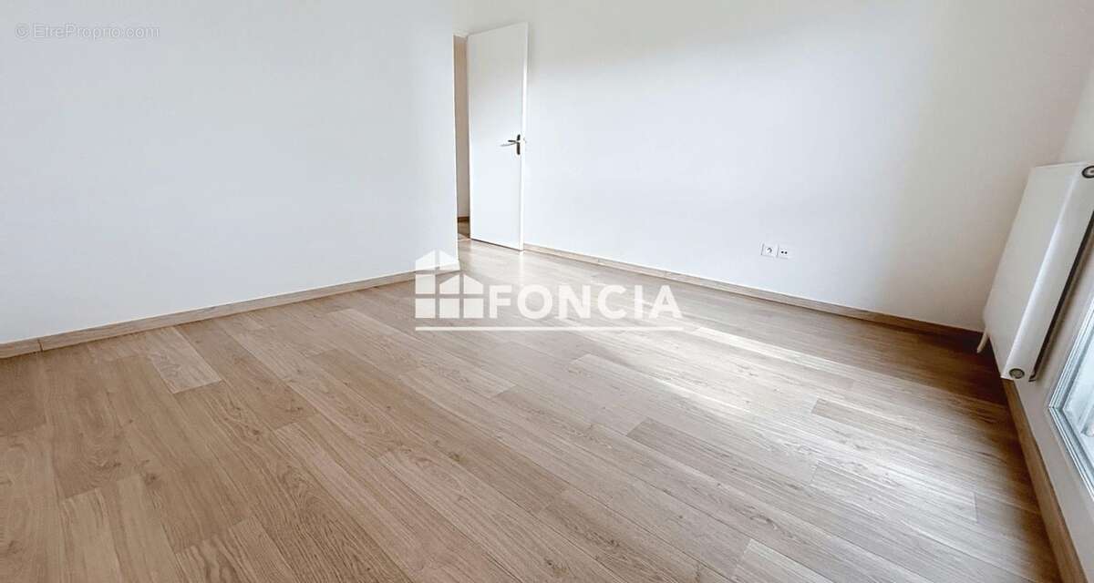 Appartement à HEROUVILLE-SAINT-CLAIR