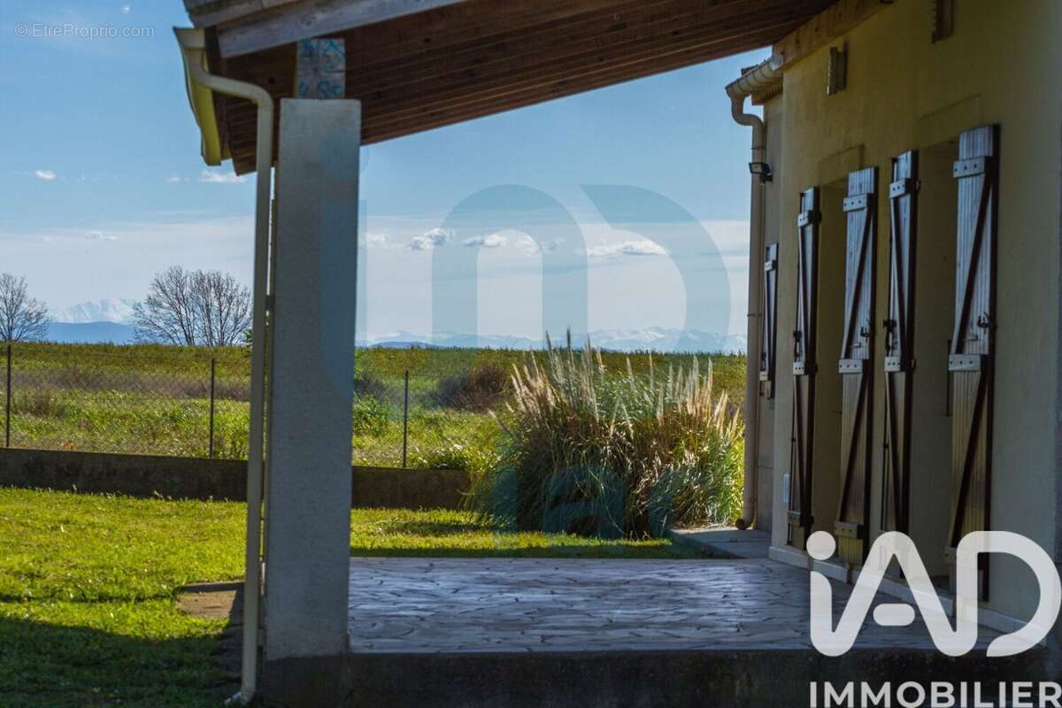 Photo 2 - Maison à SAINTE-VALIERE