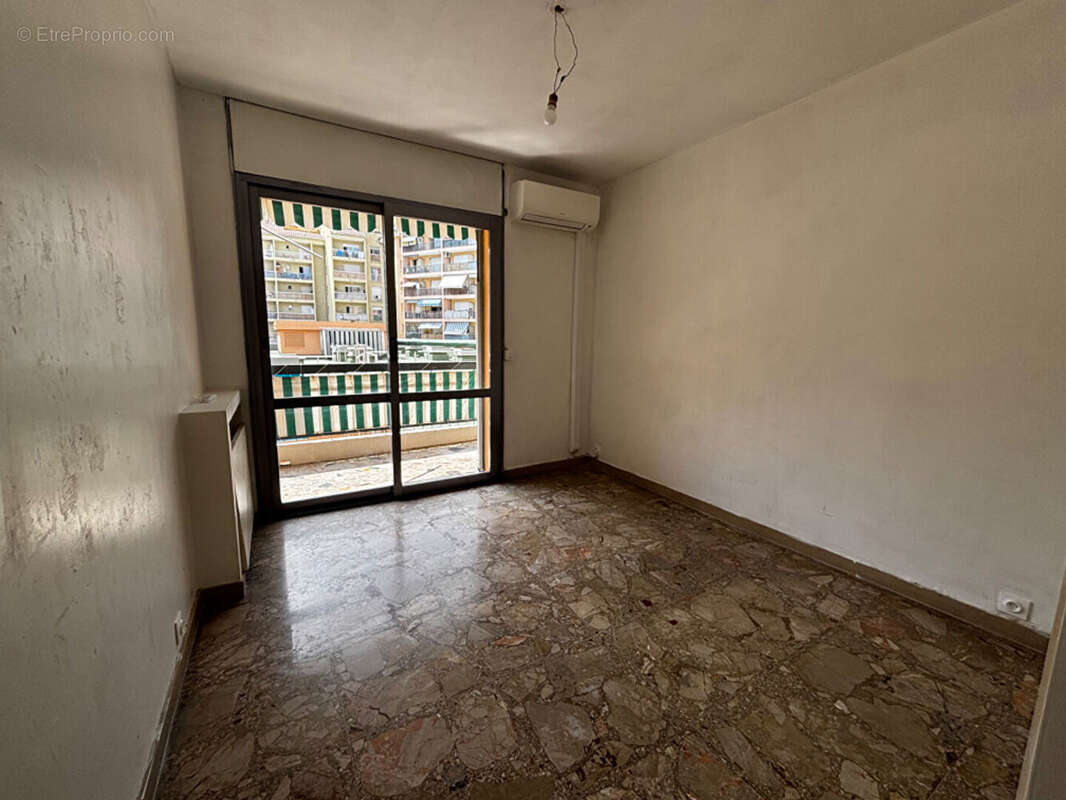 Appartement à VENCE