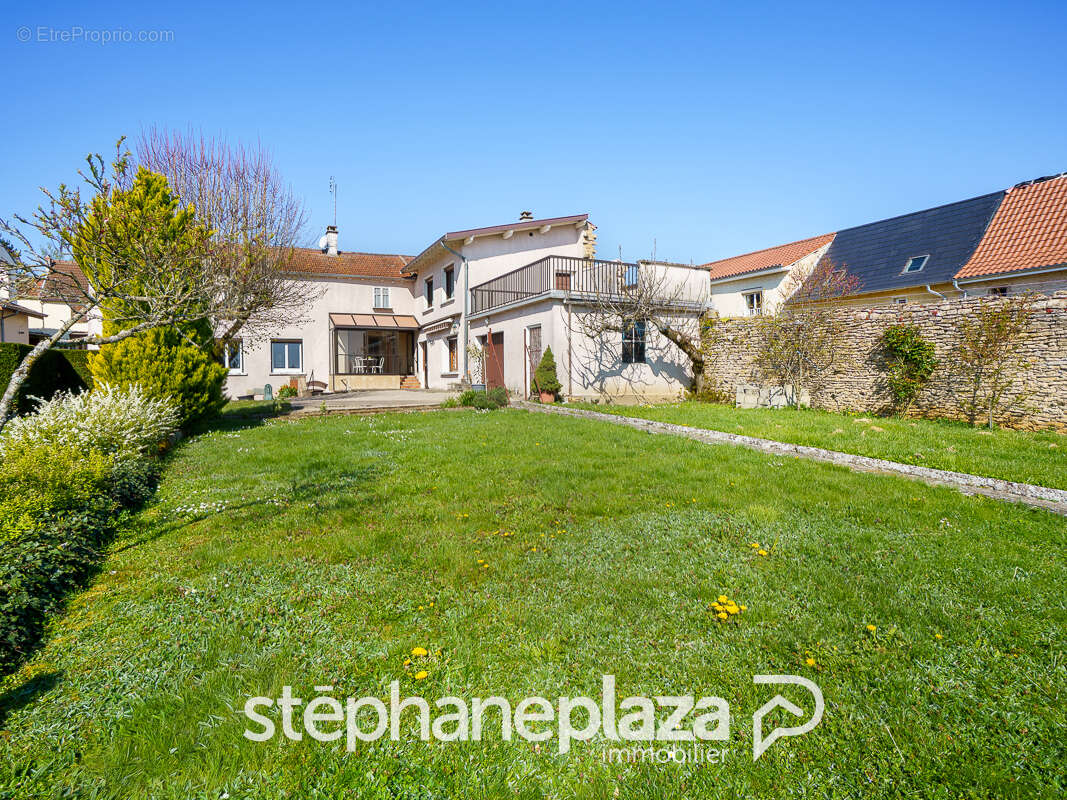 Maison à LA SALLE