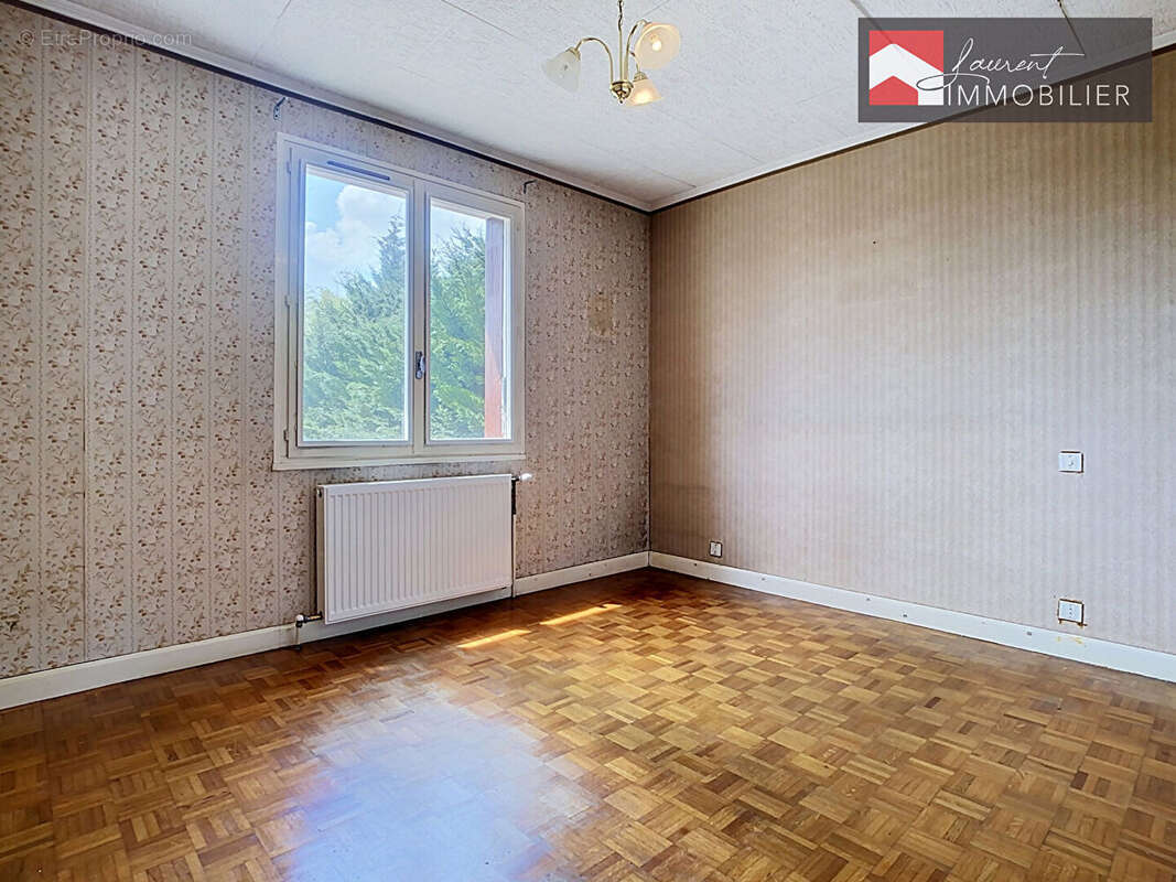 A VENDRE: Maison familiale avec hangar à BRIENNE - photo 13