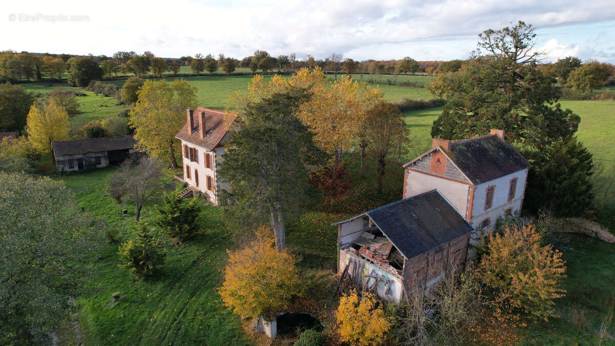 Maison à LA CHAPELAUDE
