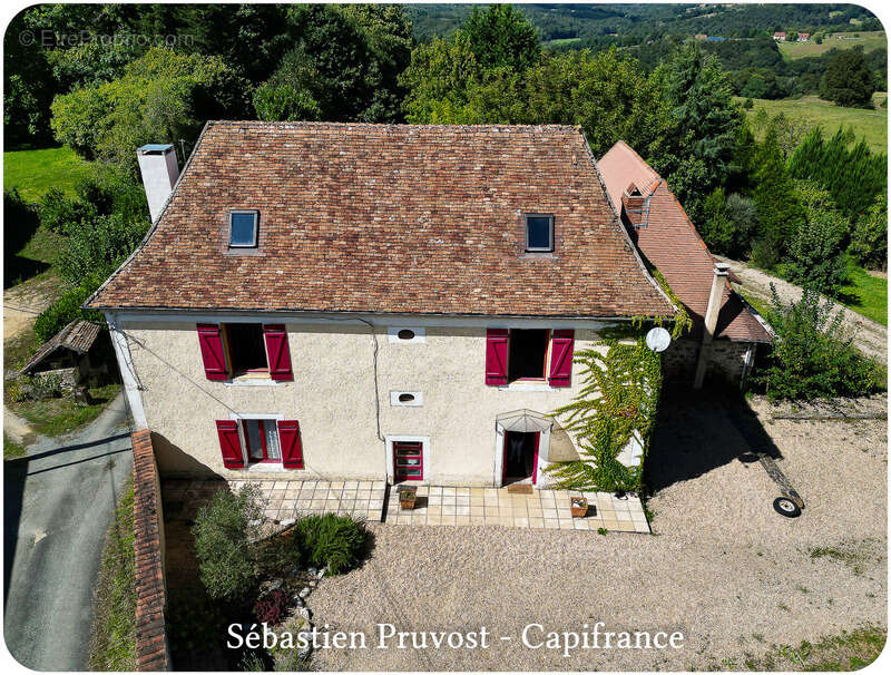 Maison à THIVIERS