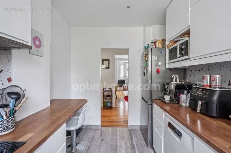 Appartement à PARIS-14E