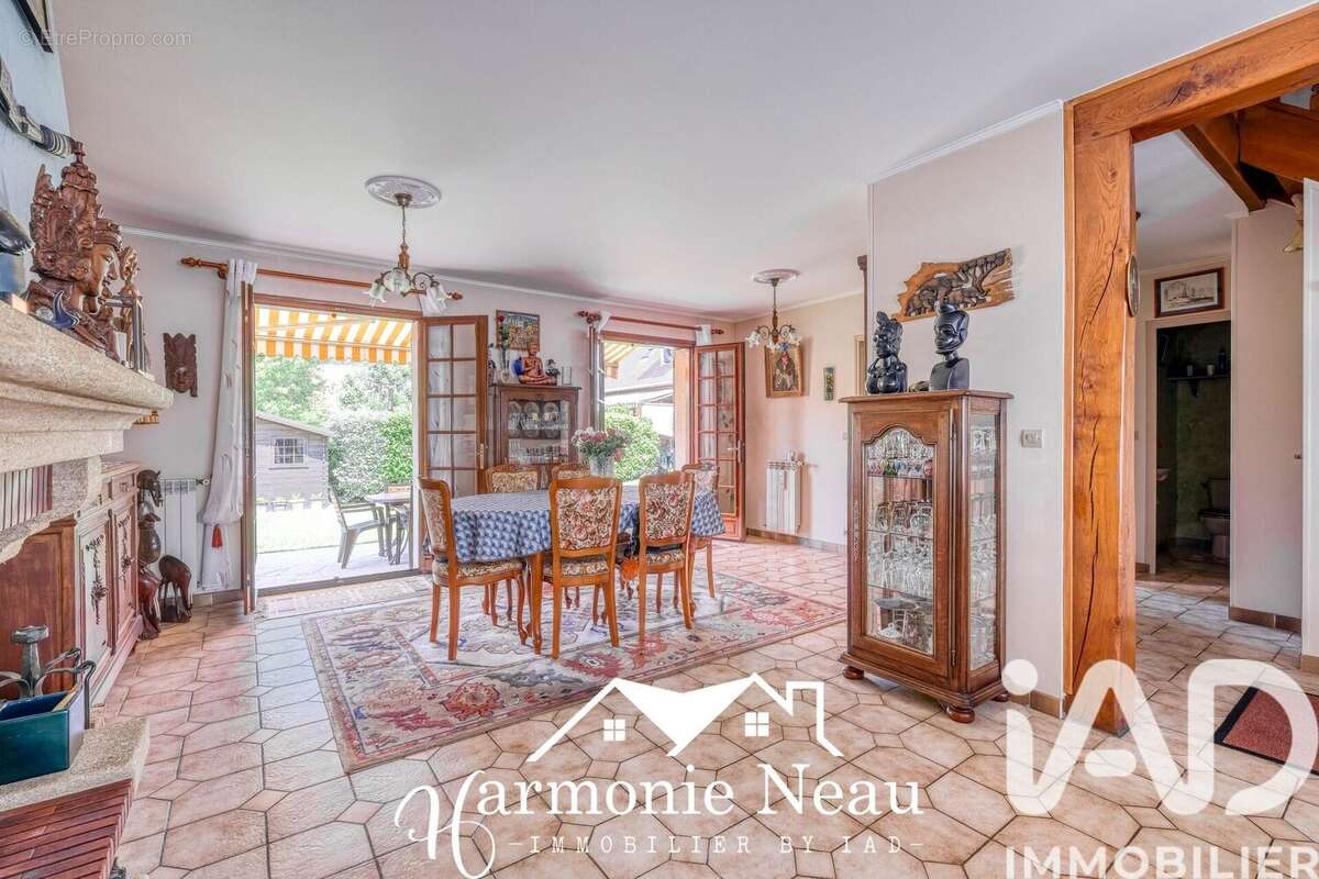 Maison 145 m² à Coubron  - photo 7