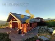 Maison à LA ROCHE-SUR-FORON