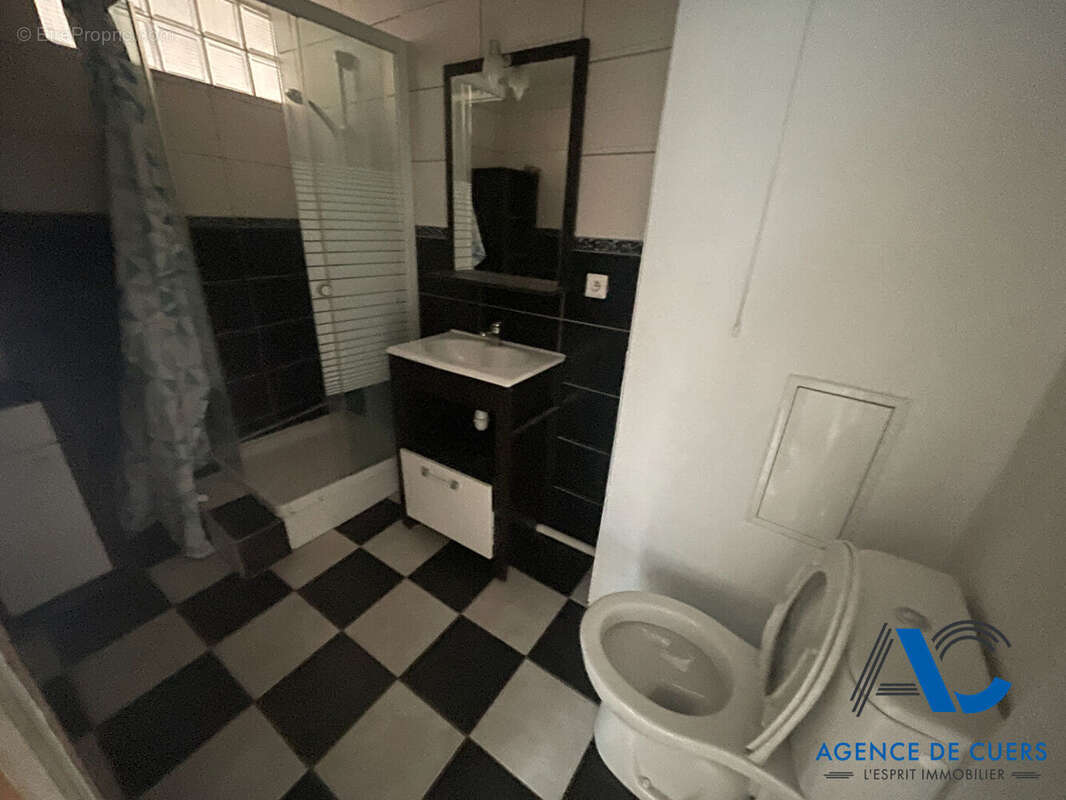 Appartement à CUERS