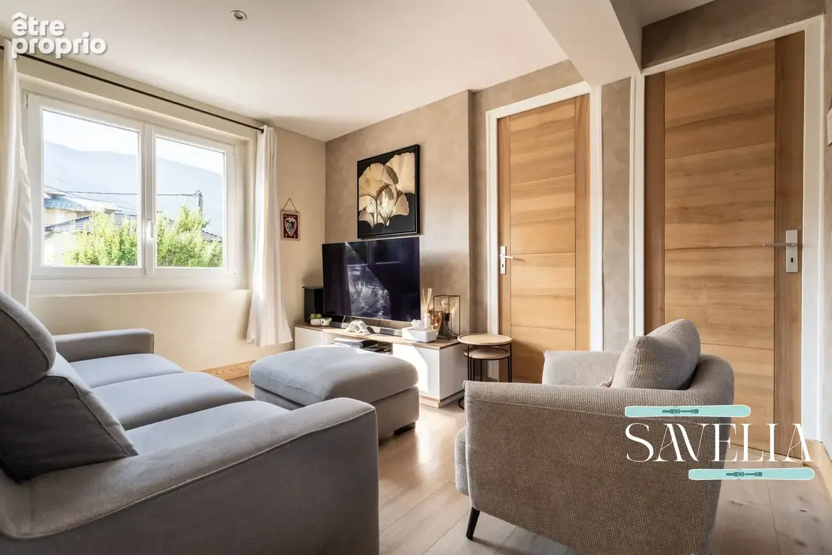 Appartement 307 m² à Albertville  - photo 3