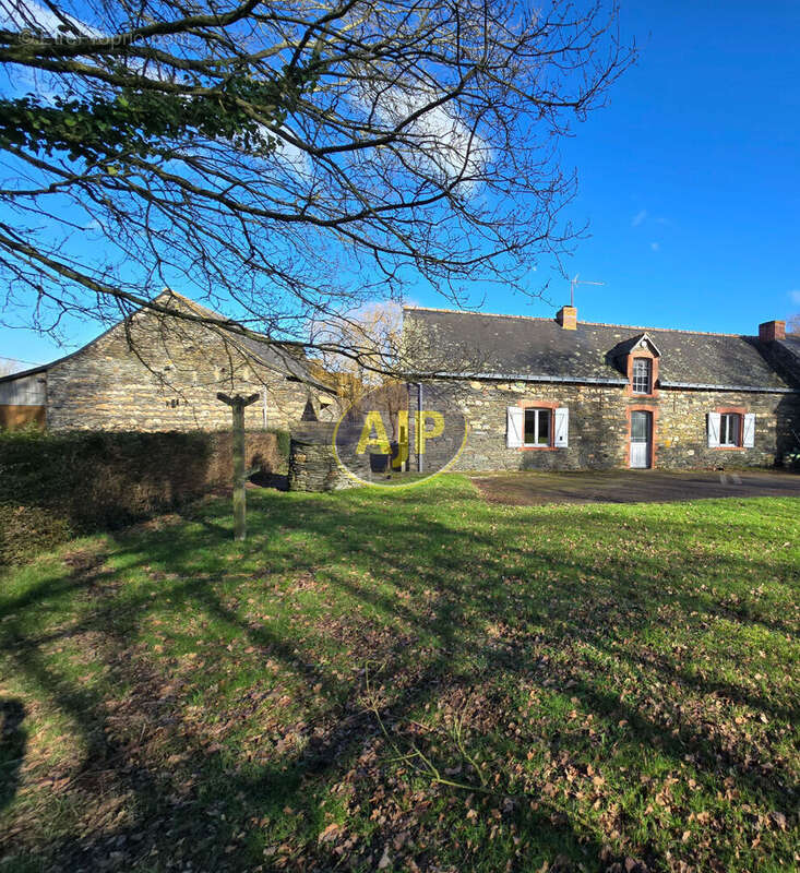 Maison à CONQUEREUIL