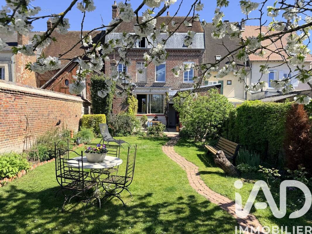 Photo 1 - Maison à BEAUVAIS