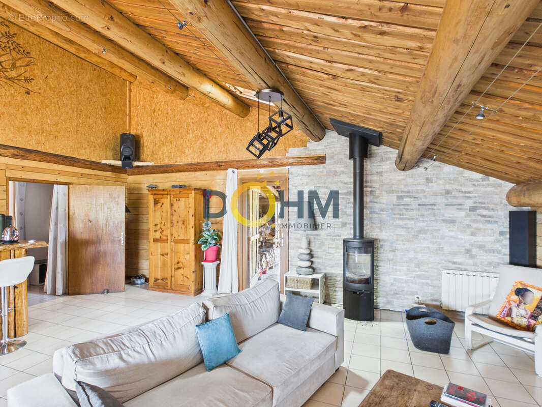 A vendre chalet a saint-ferreol des cotes, 3 chambres, grande piece de vie - photo 7
