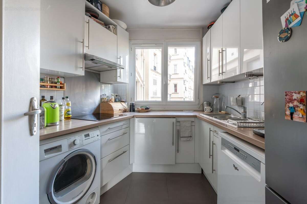 Appartement à PARIS-12E