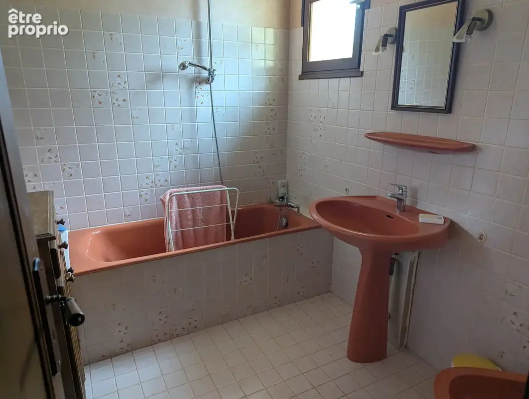 Propriété de caractère au cœur du Berry ! - photo 9