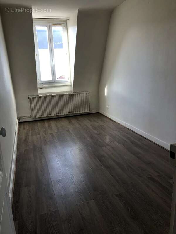 Appartement à SARTROUVILLE