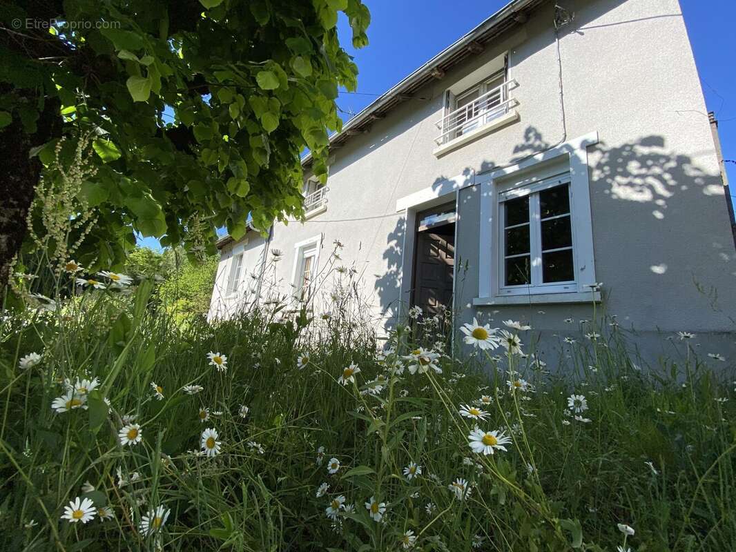 Maison à LINARDS
