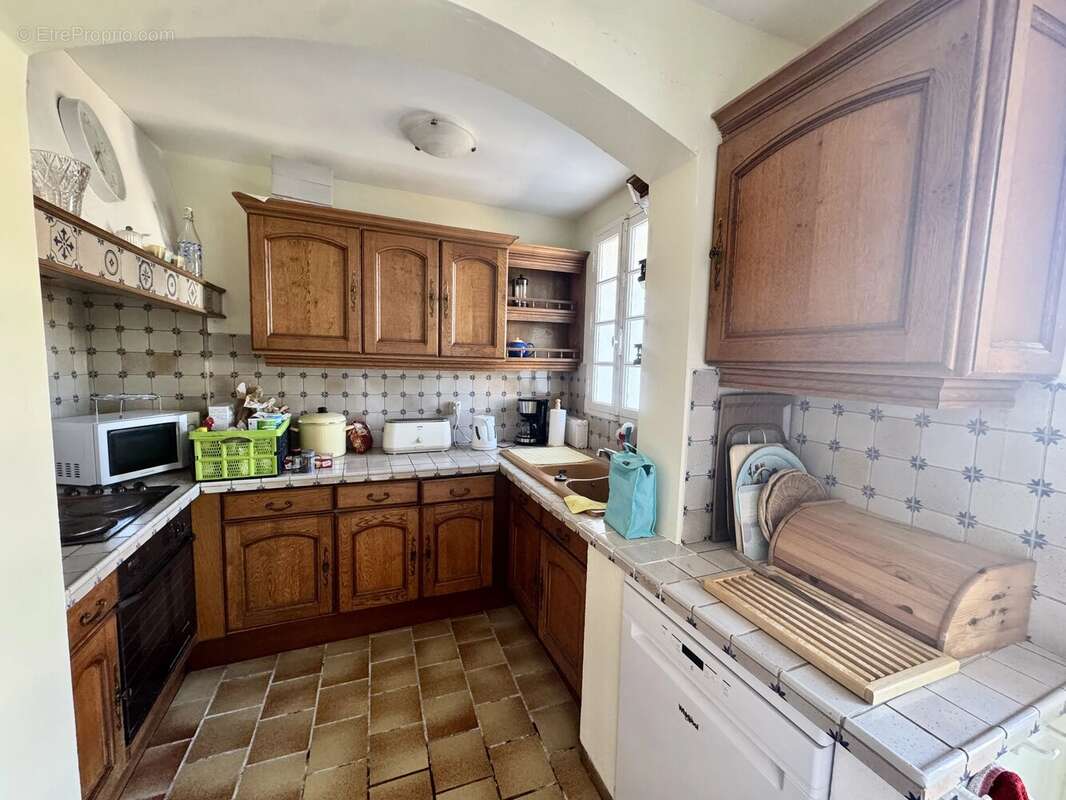 Une maison de charme dans un village très prisé - photo 4
