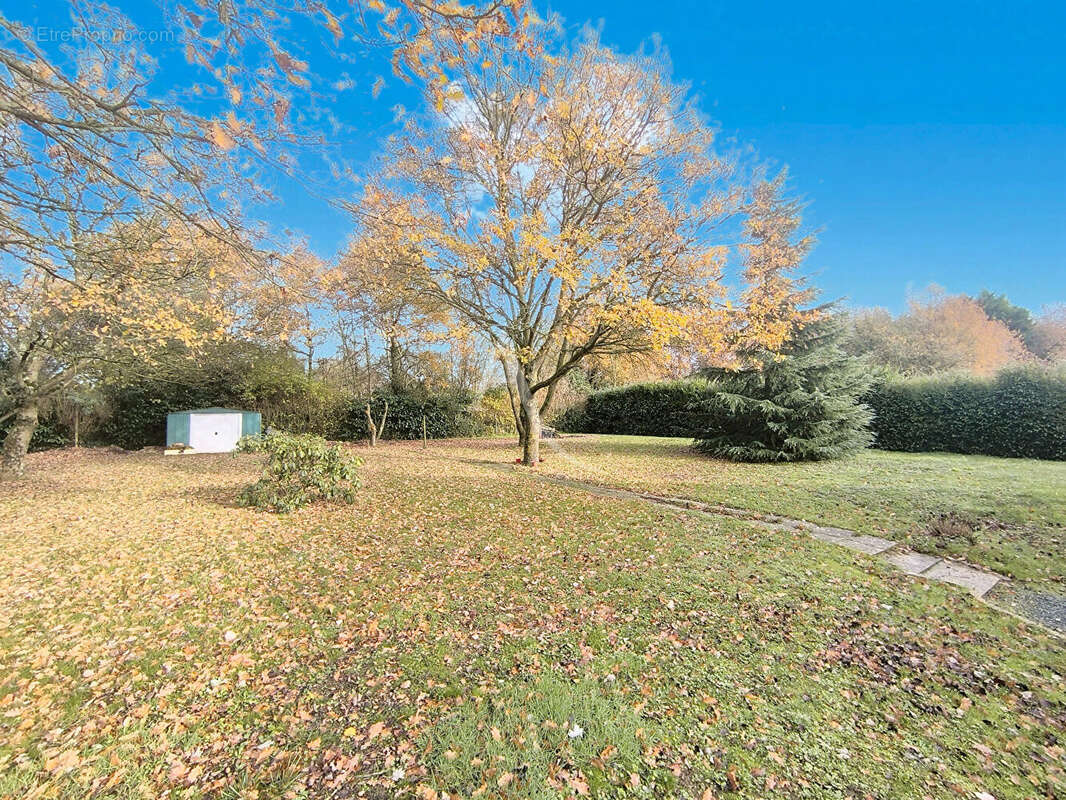 Maison à CHAMBELLAY