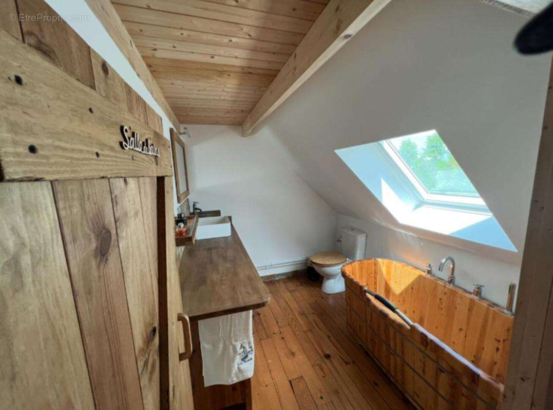 Maison à LE CLOITRE-PLEYBEN