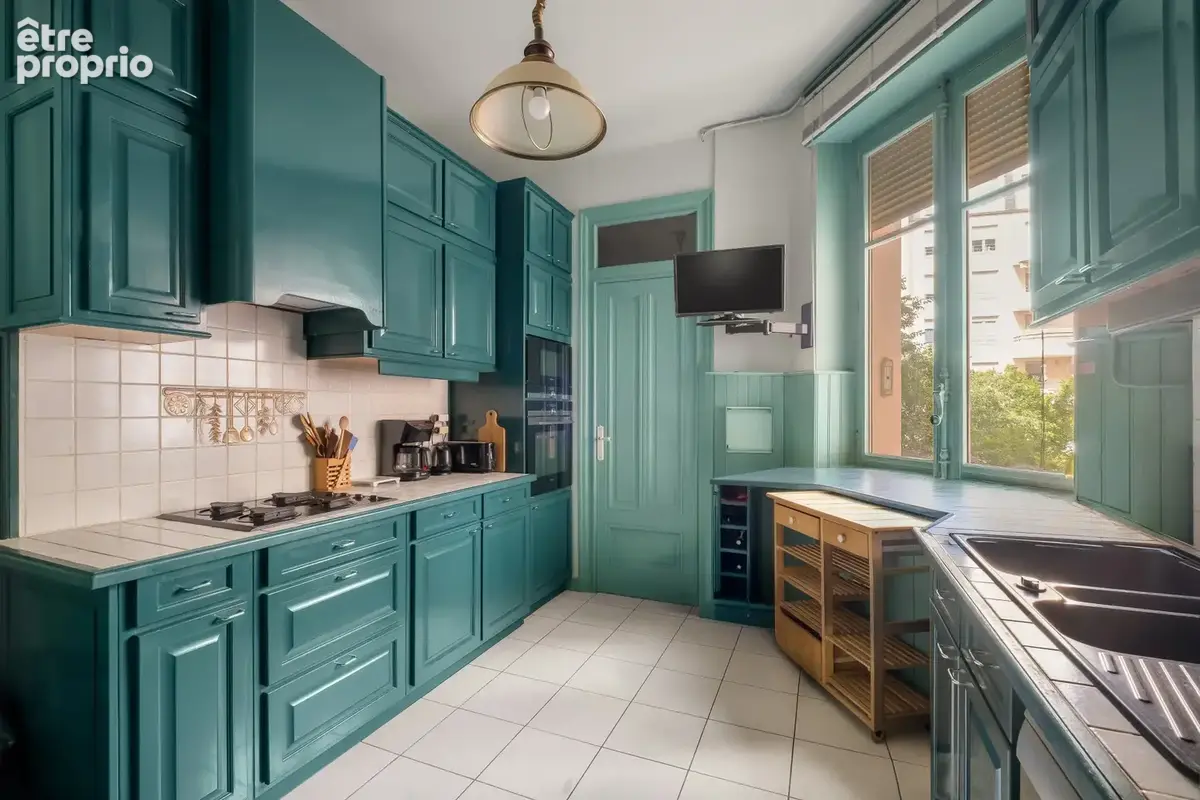 T6 de 167 m2, immeuble Art Déco, Brotteaux avec possibilité garage - photo 8
