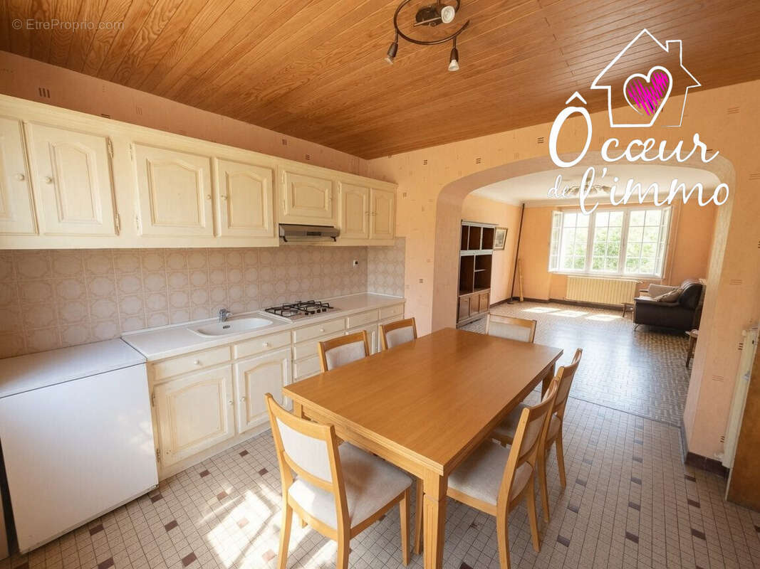 Maison 130 m² à Saint-Macaire-En-Mauges  - photo 9