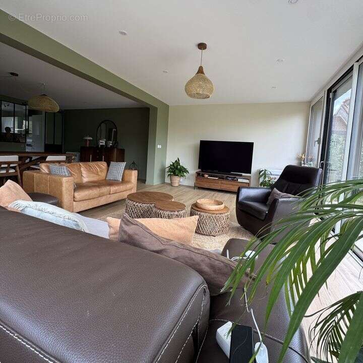 Maison 136 m² à Bouray-Sur-Juine  - photo 6