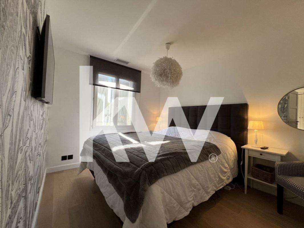 Maison à LISLE-SUR-TARN