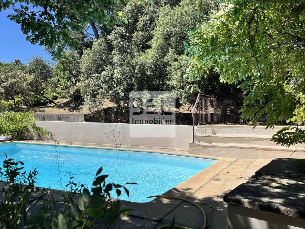 Maison à BAGNOLS-SUR-CEZE