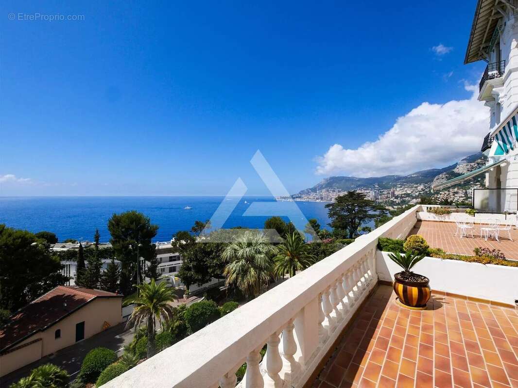 Appartement à ROQUEBRUNE-CAP-MARTIN