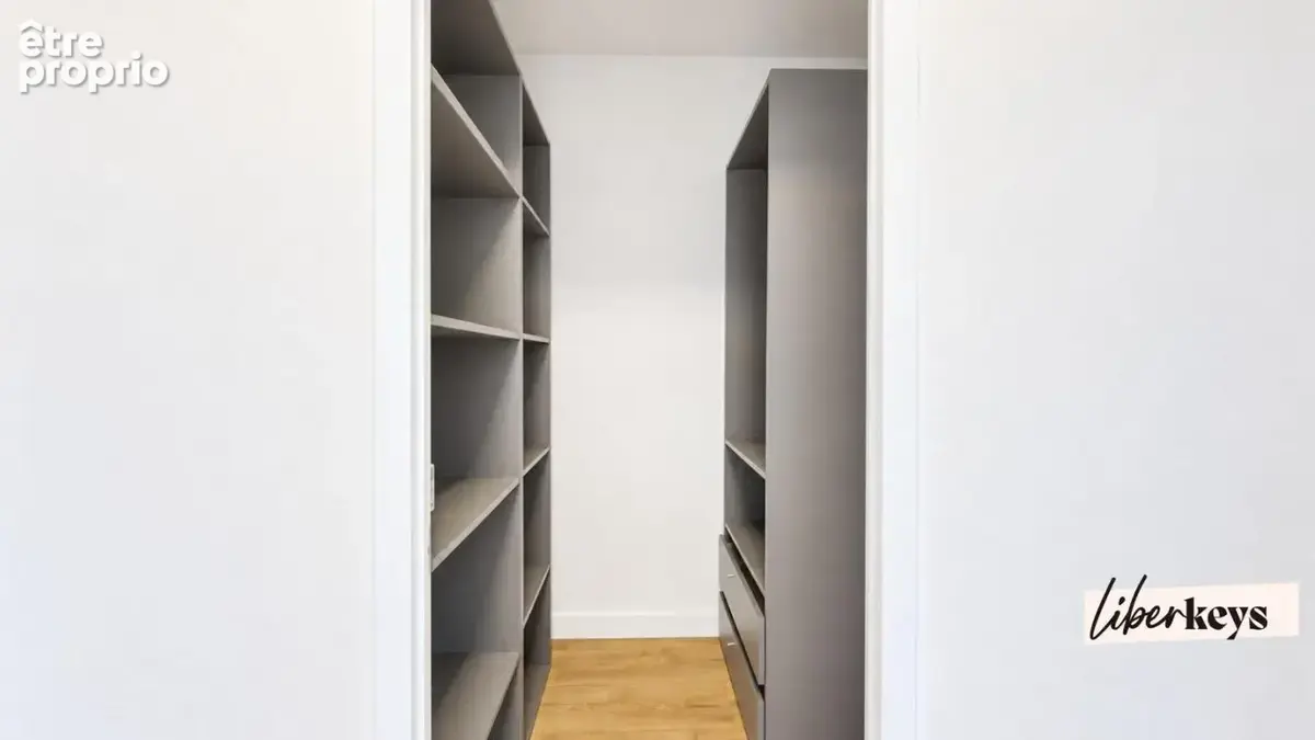 Appartement T4  de 80 m² avec balcon   Box privé et   Parking à Draguignan - photo 7