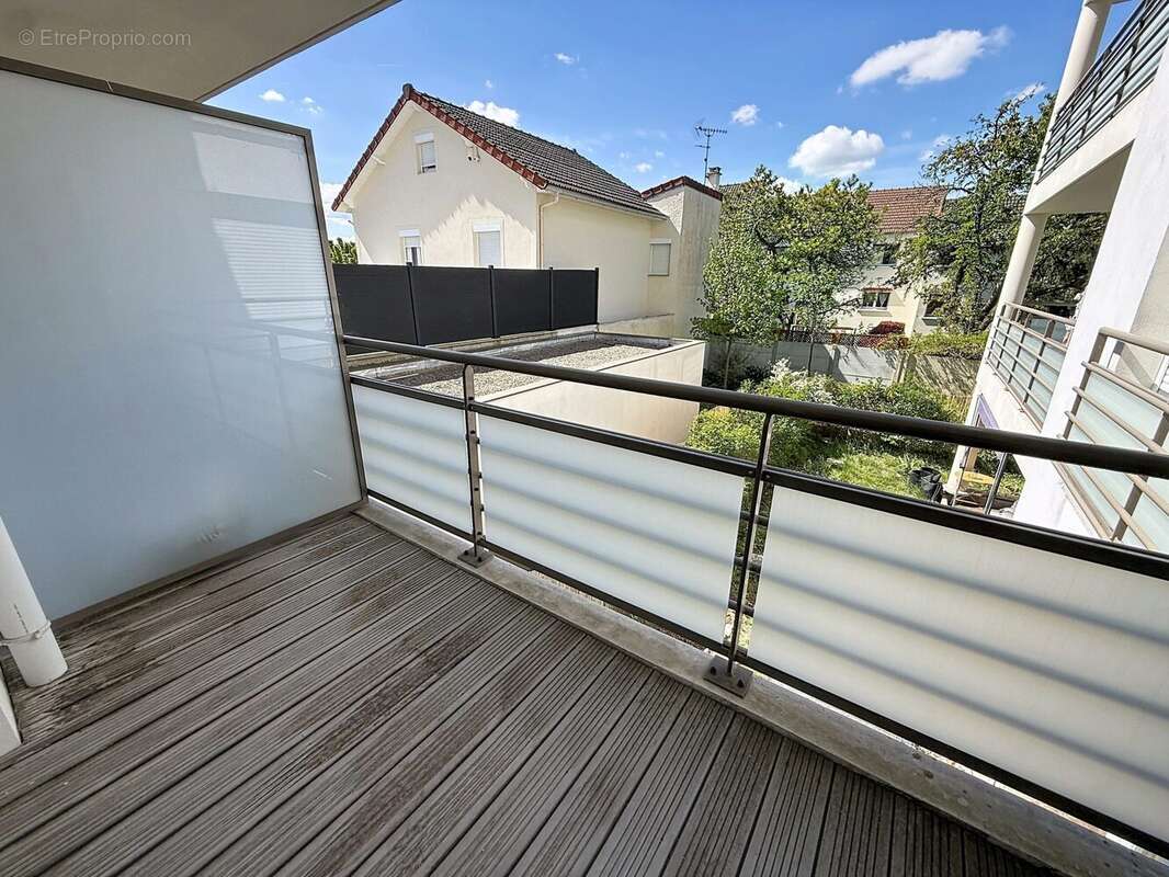 Appartement à CHENNEVIERES-SUR-MARNE