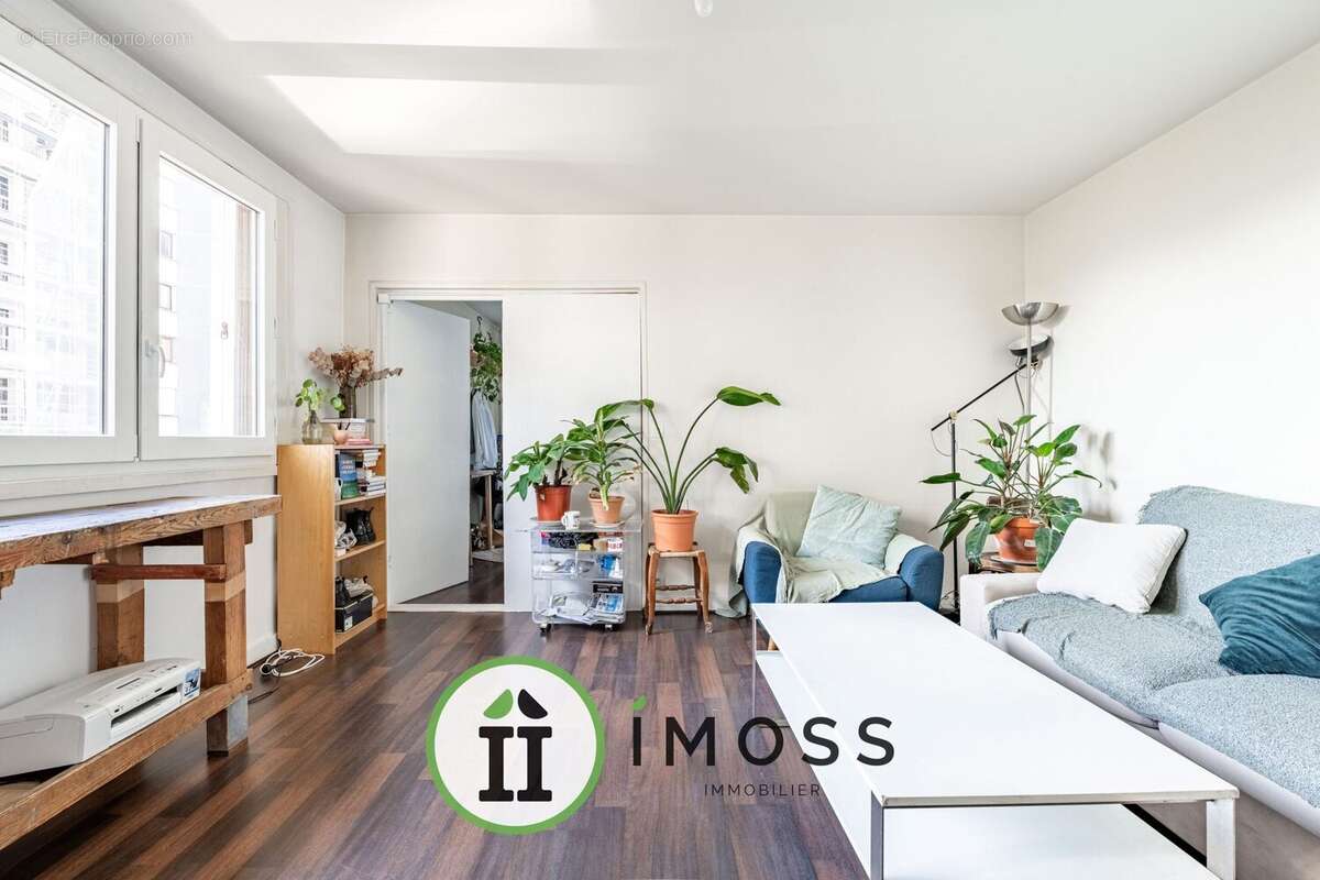 Appartement à PARIS-18E