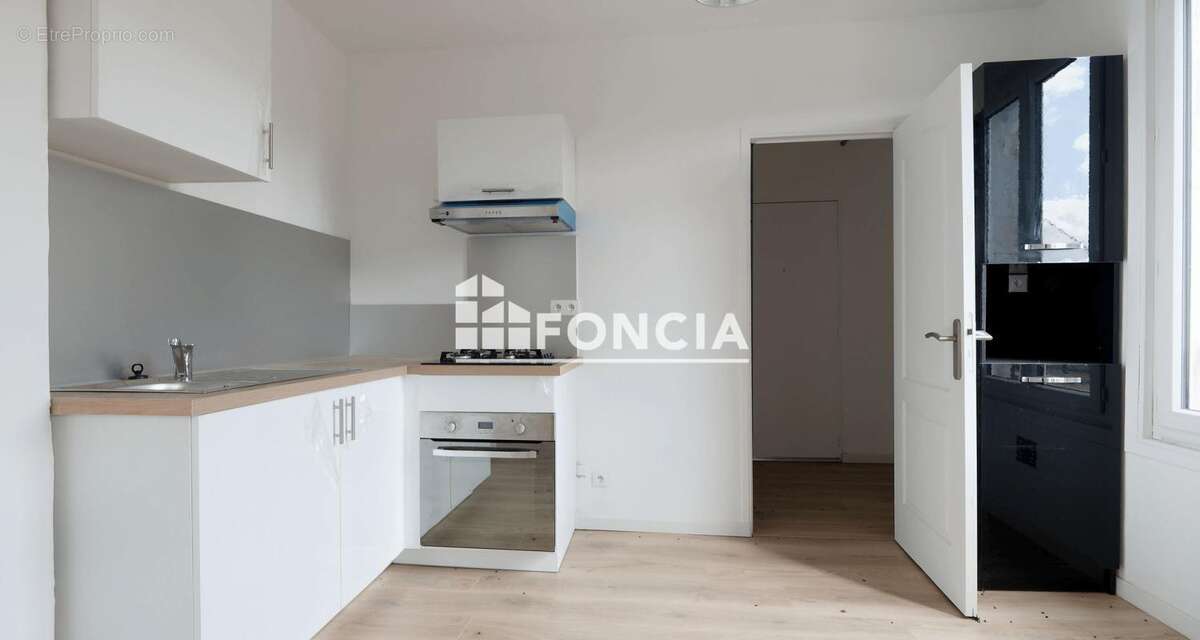 Appartement à CORBEIL-ESSONNES