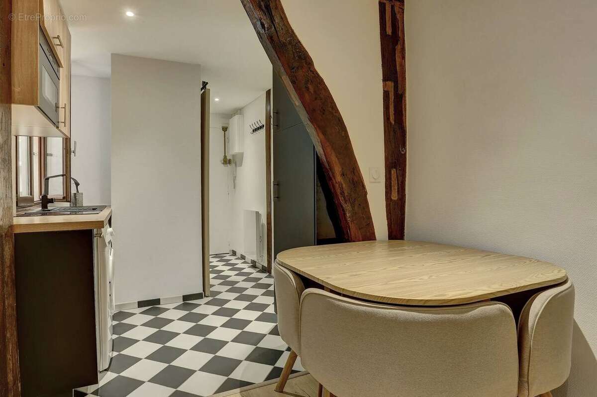 Appartement à VERSAILLES