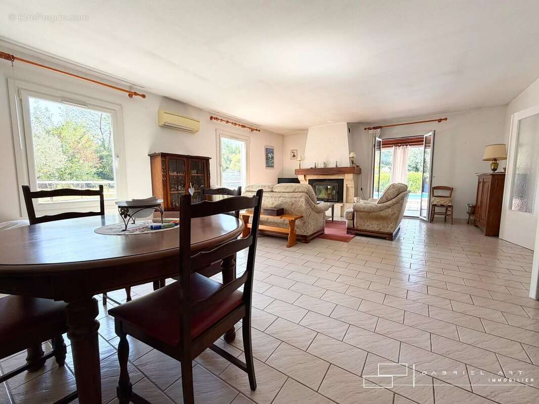 Maison 110 m² à Pavie  - photo 8