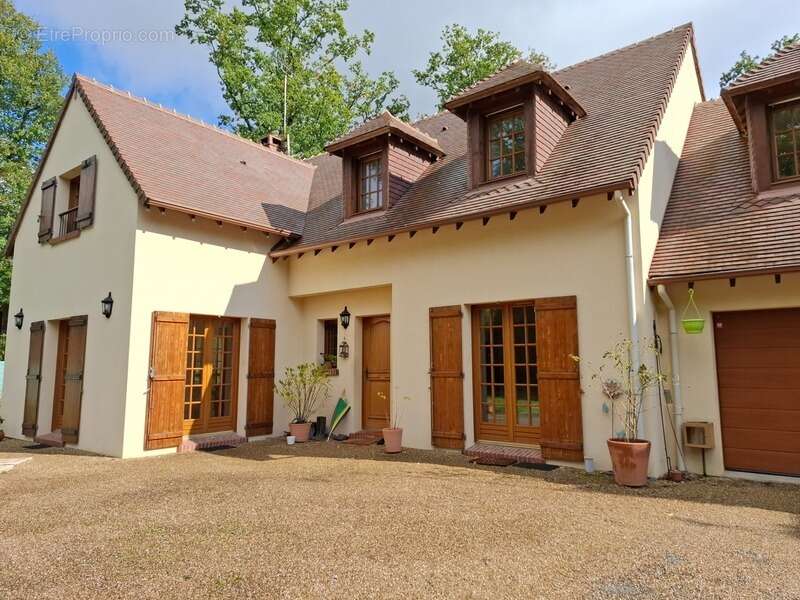 Maison à FEUCHEROLLES