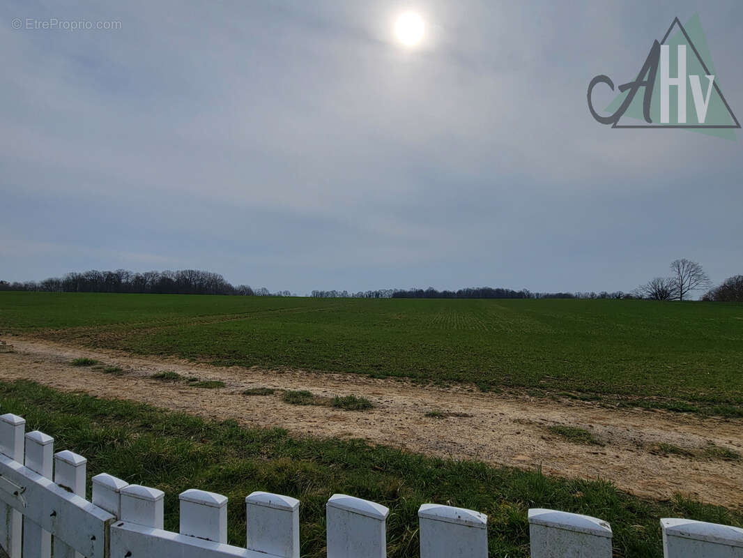 Maison à LE GAULT-SOIGNY