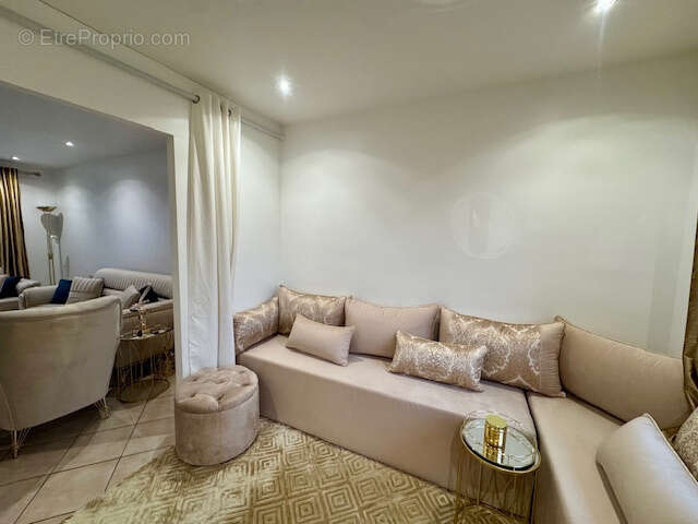 Maison à SAVIGNY-SUR-ORGE