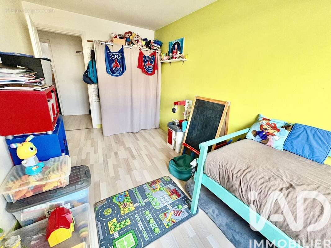 Appartement 64 m² à Sartrouville  - photo 7