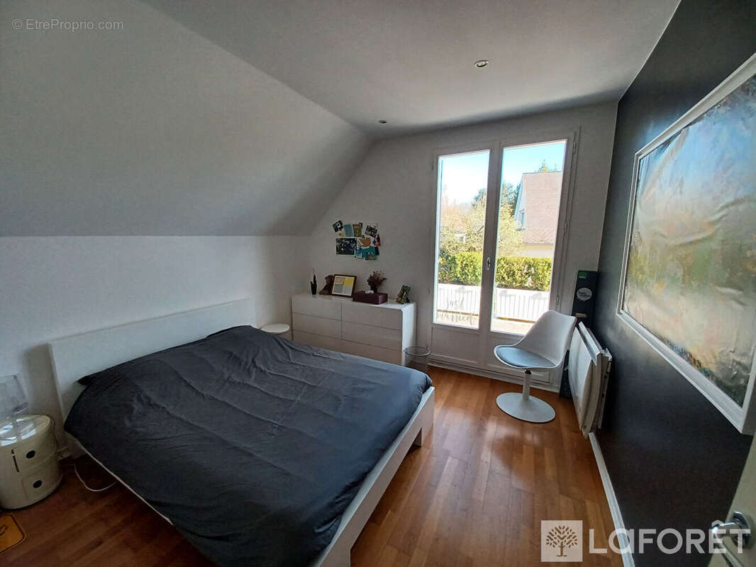 Maison à GIF-SUR-YVETTE