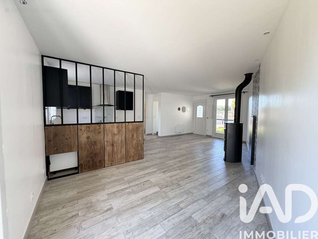Appartement 56 m² à Cheptainville  - photo 4