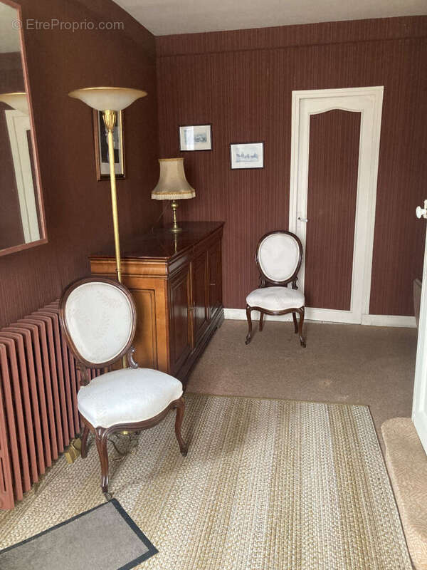 Maison à SAINT-PIERRE-DU-REGARD