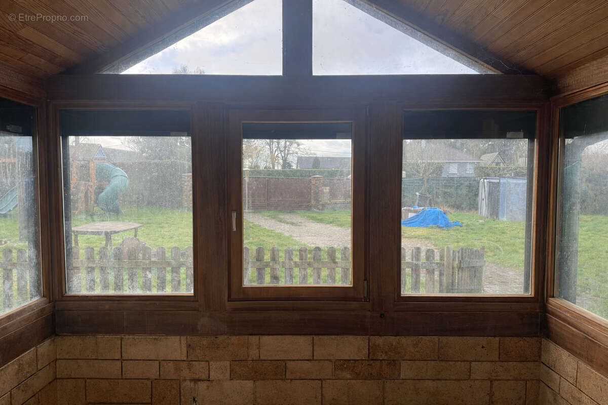 Maison à ILLEVILLE-SUR-MONTFORT