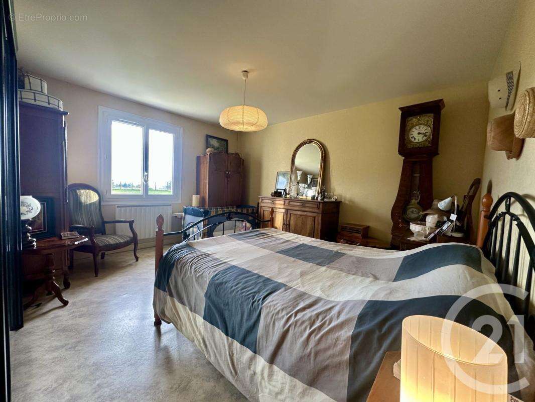 Maison à SAINT-LEGER-LA-MONTAGNE