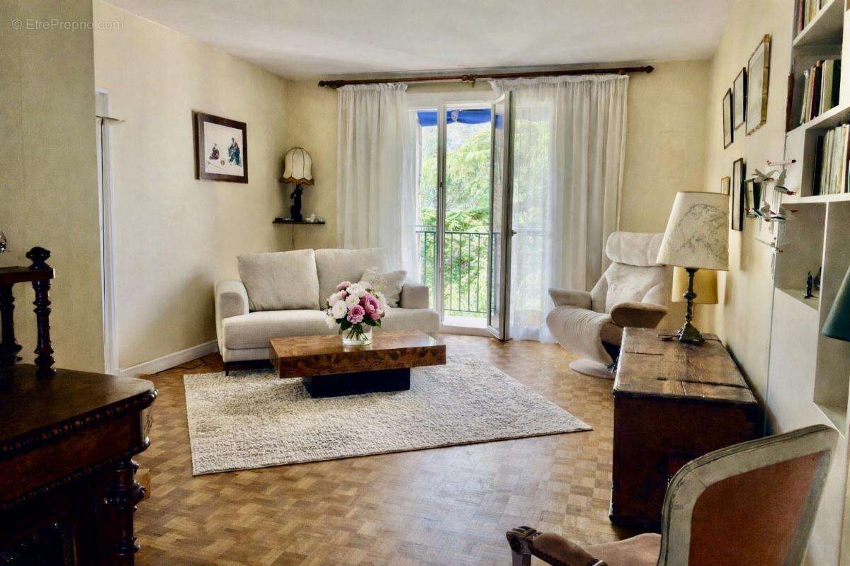 Appartement à BOUGIVAL