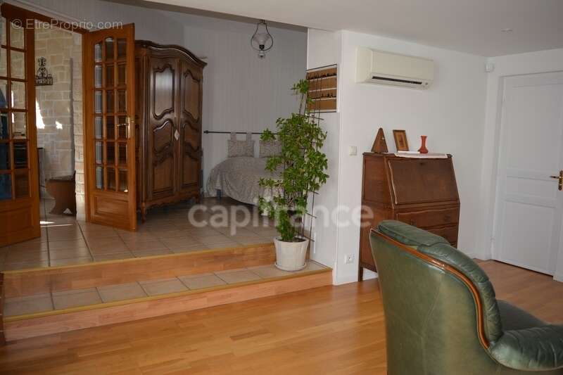 Dpt Cher (18), à vendre proche de NEVERS maison P8   Garage atelier, terrain batir - photo 8